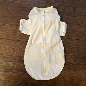 Happiest baby (Snoo) swaddle